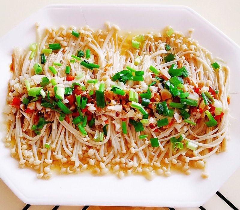 Flammulina with garlic