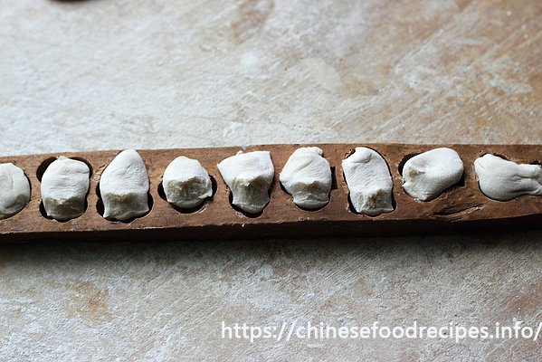 Chinese Qixi Festival Cake Recipe, 8 steps to make it 6 Chinese Qixi Festival Cake Recipe, 8 steps to make it 3
