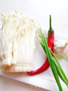 Flammulina with garlic, 1 delicious Chinese dish 1