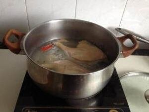 Put in the duck leg
