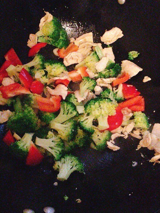 1 Easy Way to Broccoli Pan Fry Chicken 7 broccoli pan-fry chicken recipe step 6