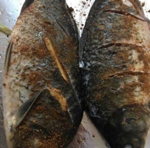 1 Delicious Spicy Grilled Fish 7 Spicy grilled fish step2